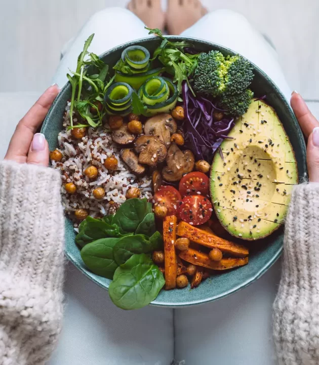 healthy eating plate iStock-1433432507.jpg